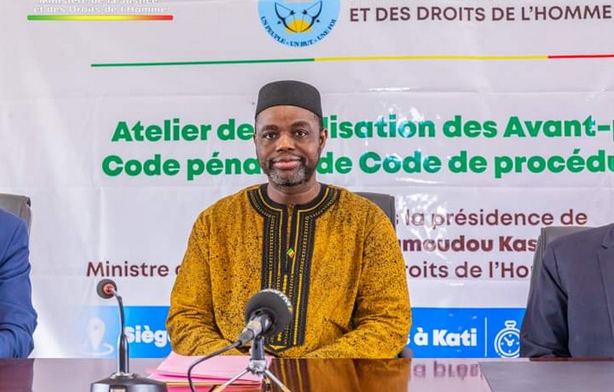 Finalisation du projet de constitu