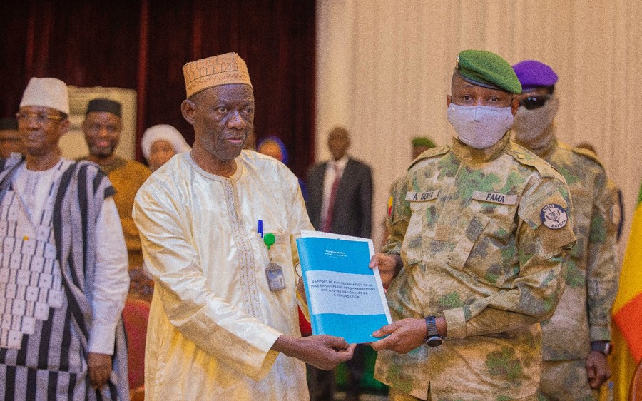 remise du premier rapport