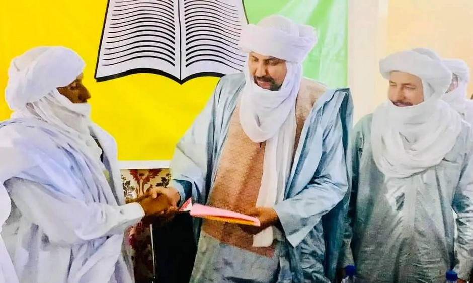 Alghabass AG INTALLA passe le témoin à Ibrahim OULD HANDA