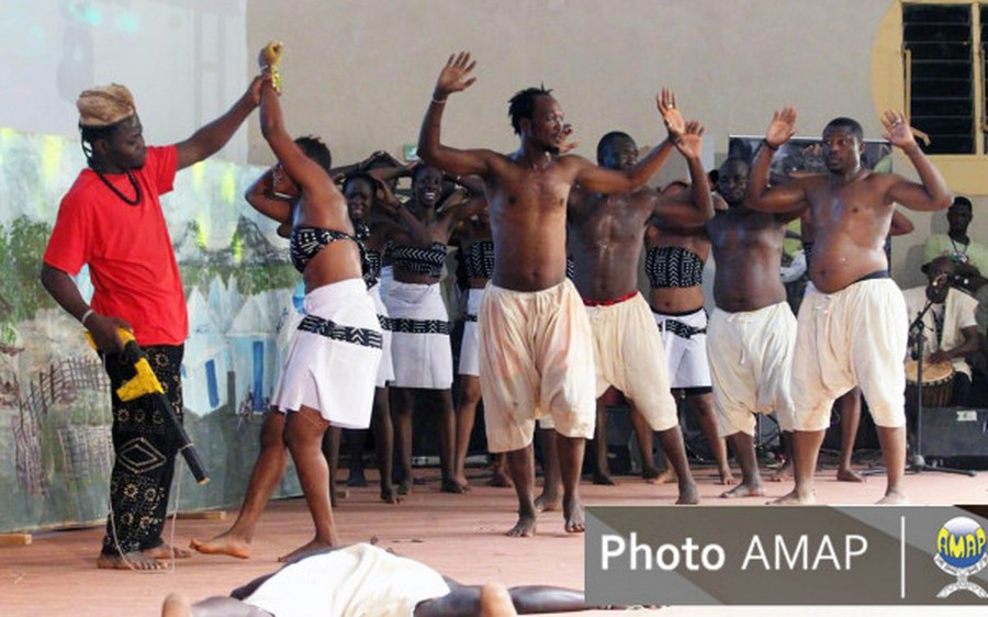 Biennale-Troupe-de-Segou