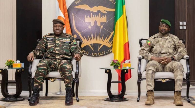 Renforcement de coopération bilatérale : le Général Abdourahamane Tiani au Mali