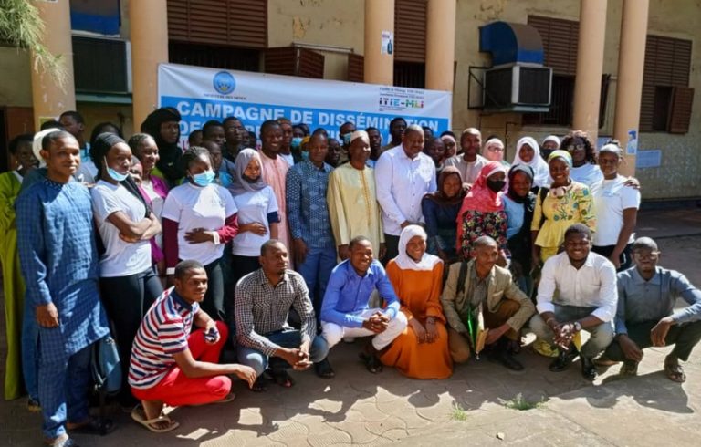 Itie face aux étudiants miniers