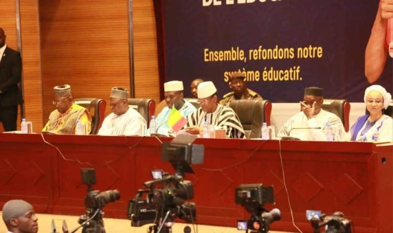 Cérémonie d'ouverture solennelle de l'atelier national des Etats généraux de l’Éducation