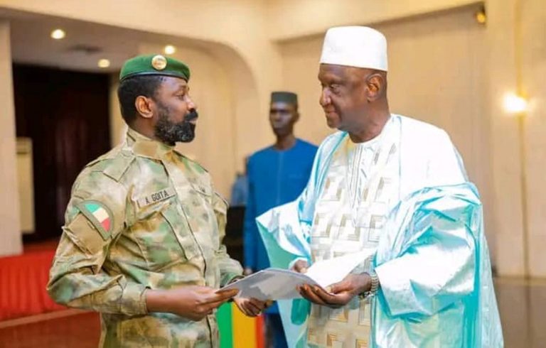 Dialogue inter-maliens