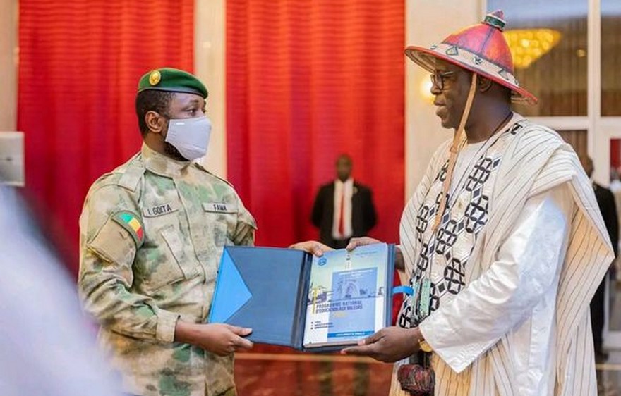 Assimi et Ibrahim Ikassa Maïga