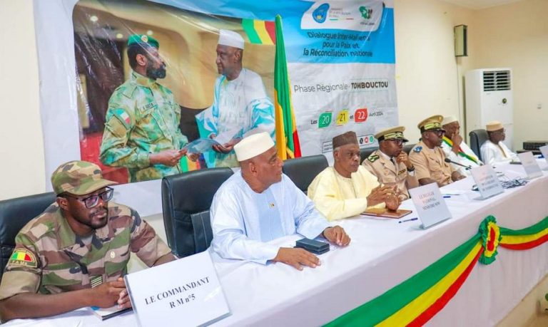 Dialogue inter-maliens