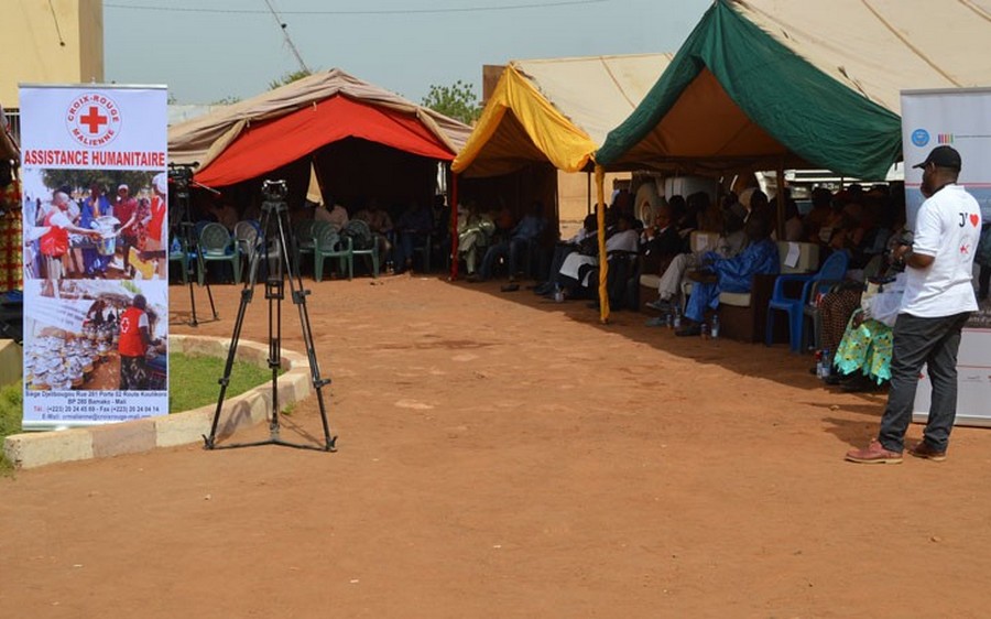 Journée internationale de la croix rouge et du croissant rouge -