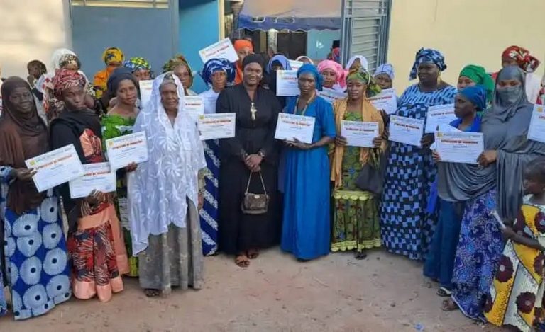 20 femmes outillées Sirakoro-dounfing