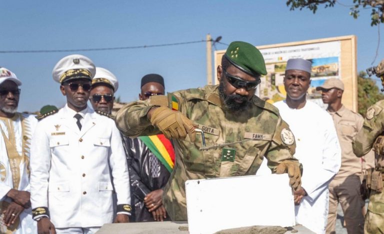 Pause de la première pierre de Mali ARENA à Koulikoro