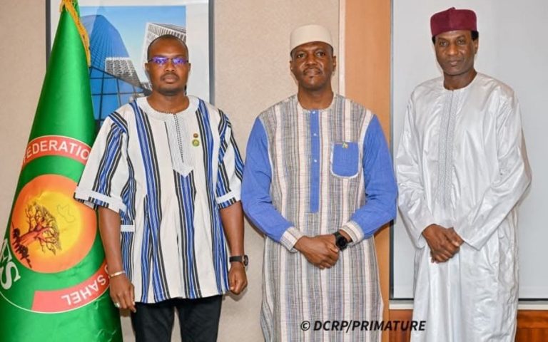 AES multiplient les rencontres