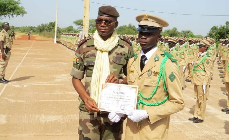 Sortie des 740 sous-officiers de Banankoro