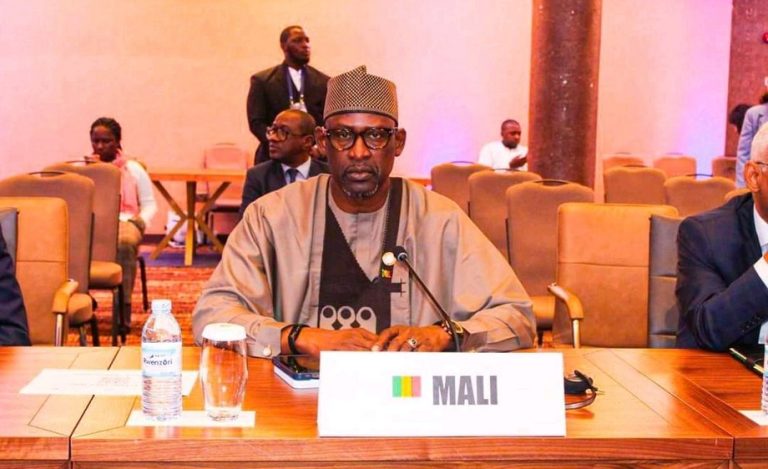 Abdoulaye Diop sur le créneau