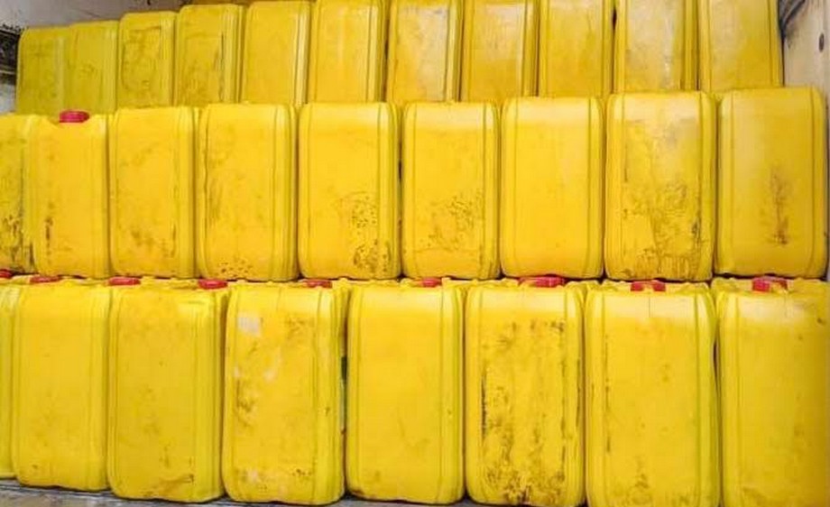 bidons d’huiles végétales saisis par la douane