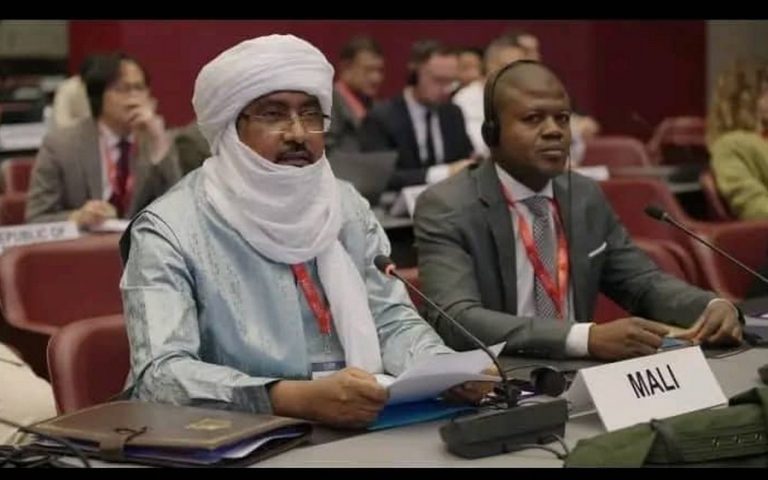 Mossa AG Attaher à Genève