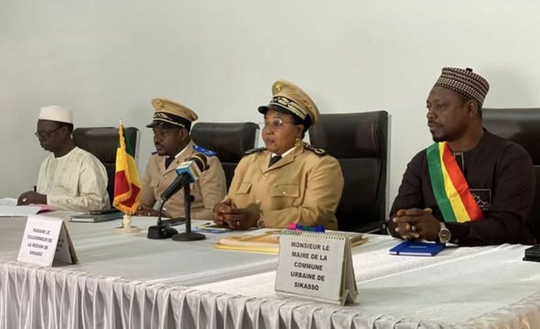 présentation de vœux de nouvel an à Madame la Gouverneure, Mme Marie Claire Dembélé