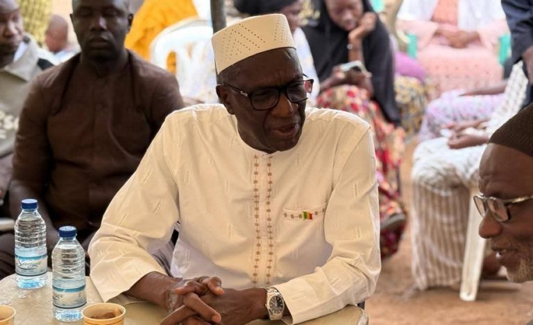 Sounkalo solidarité Le ministre de l’Education nationale à Sotuba