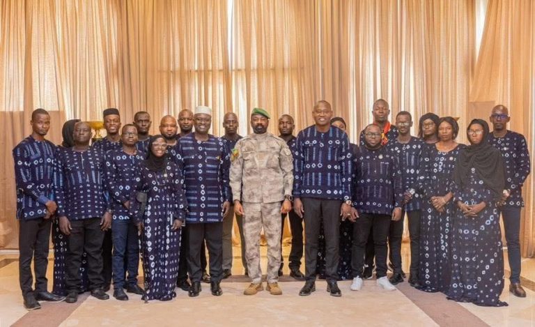 jeunesse au président de la transition