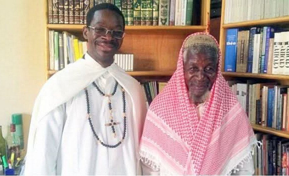 Burkina Faso - Père Iman fils Prêtre