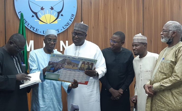 délégation nigérienne à l’école du ministre Sy Savané à Bamako