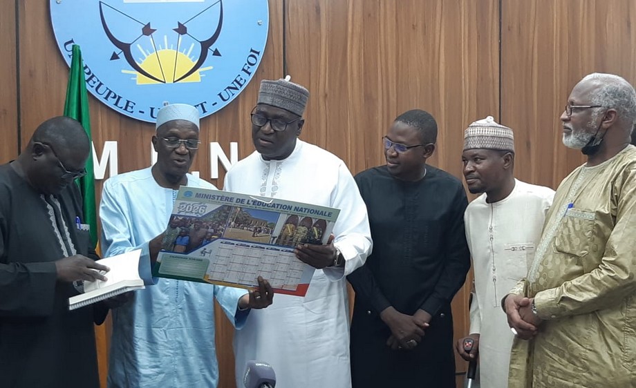 délégation nigérienne à l’école du ministre Sy Savané à Bamako