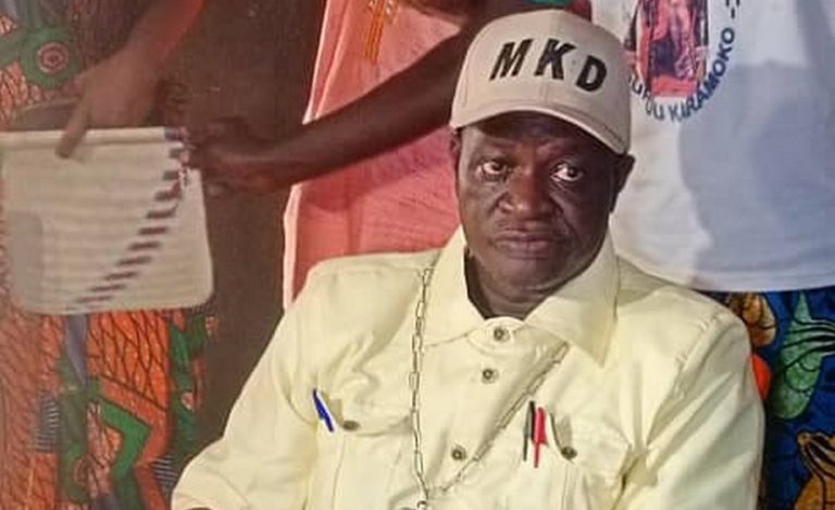 géomancien, le professeur Mamou Kissima Diarra