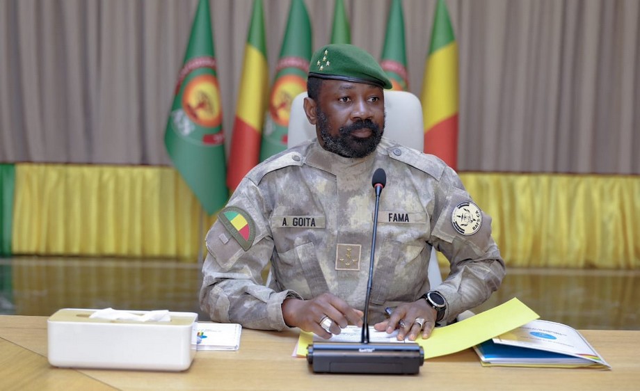 Général d’Armée Assimi GOÏTA sacré Champion de l’artisanat africain