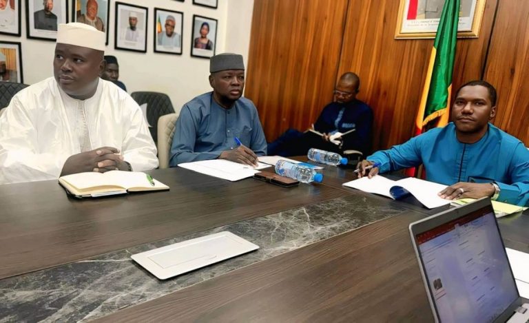 secrétaire général du ministère de l’Éducation nationale et Orange Mali